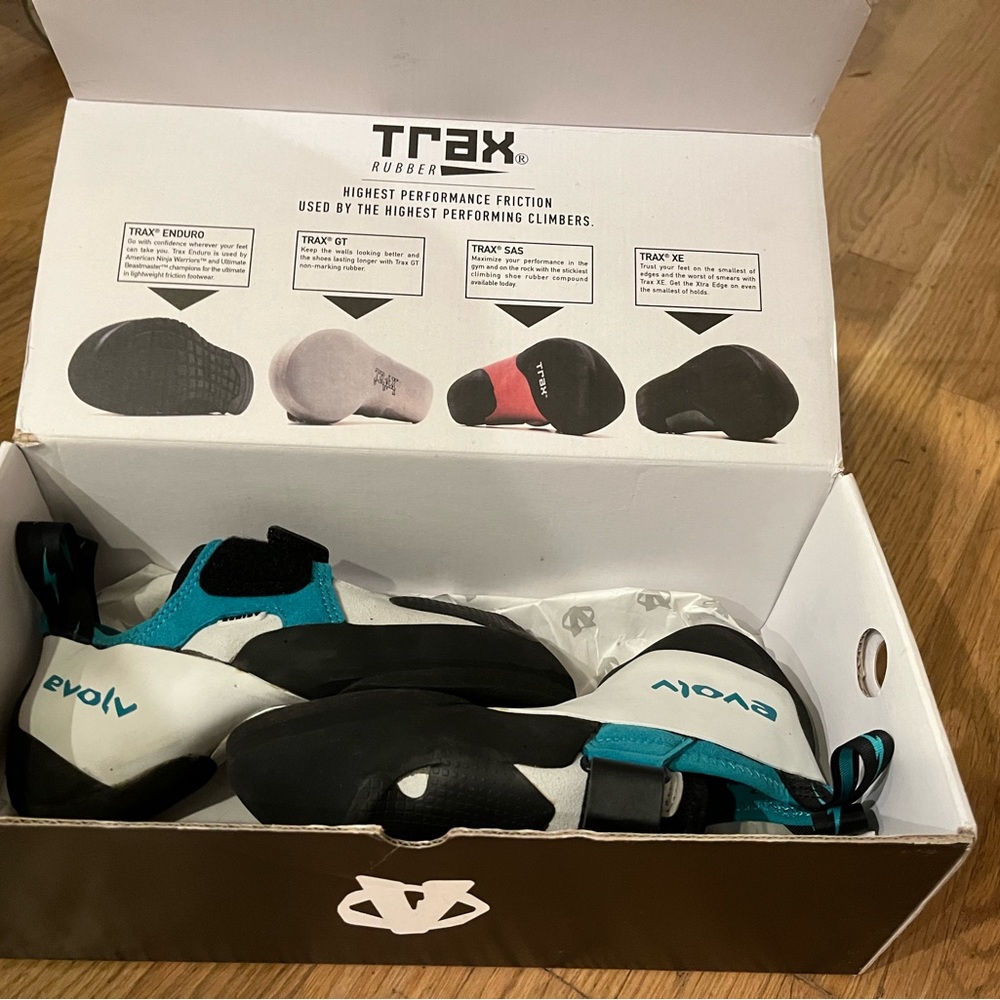 Climbing shoes brand new size 8.5